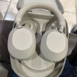 Sony  Wh-1000xm5premium Wireless Noise 