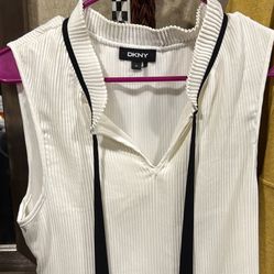 Women’s Top DKNY