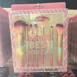 7pc Colorful Brush Set