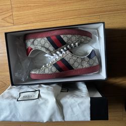 GUCCI Ace Supreme Monogram Size 10