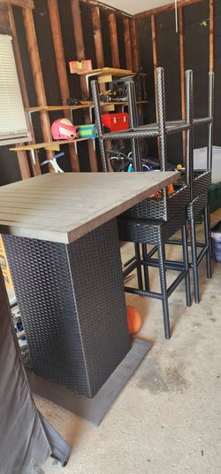 Padio Dinning Set with Square Table - Stratford 5 Piece Bar Height Dining Set (outdoor and Patio)
