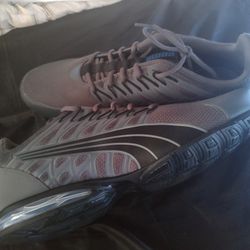 Pumas New Size 13 $ 35. Obo