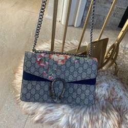 Crossbody 