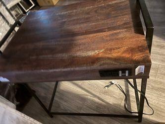 Computer desk