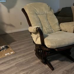 Rocking Chair 