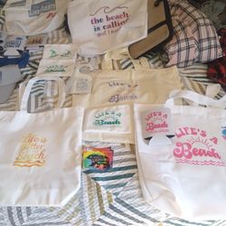 Beach Bags And Accessories Stocking Stuffers 