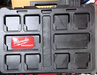 Milwaukee packout Portable tool box