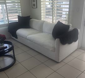 White Gallery Style Couch Obo