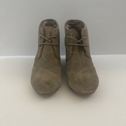 TOMS Womens Desert Wedge Booties, Size 7