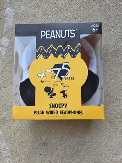 Peanuts Snoopy Plush Wired Headphones 2025 75 Years New Sealed Cute!