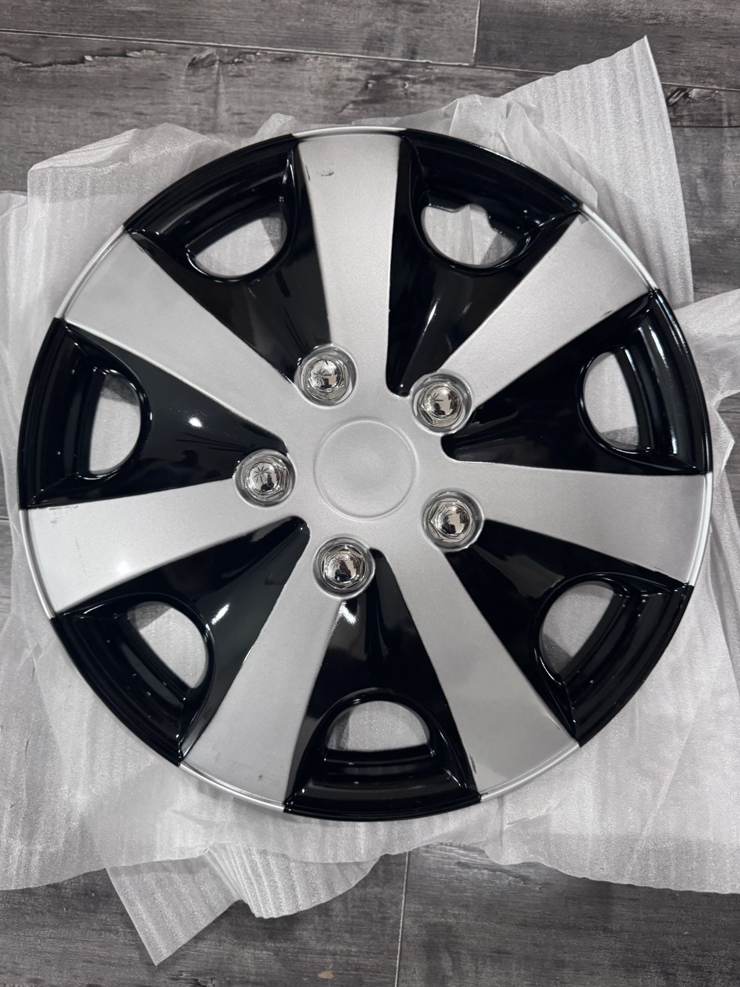 4 Black silver scratched wheel rim covers 16” hubcaps fits Toyota Honda hiunday Kia Chevy ford Volkswagen and more tapas polveras