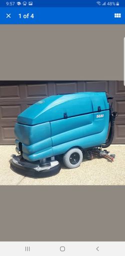 Tennant floor scrubber 5(contact info removed)$