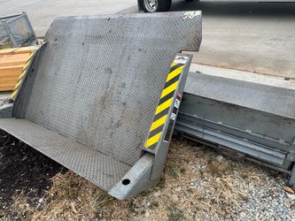 Dock plates