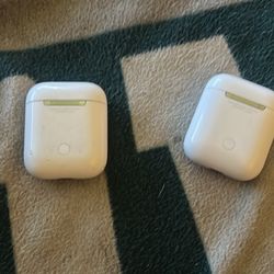AirPods With Charge Case 