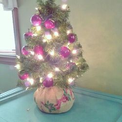 Mini Christmas tree 16"