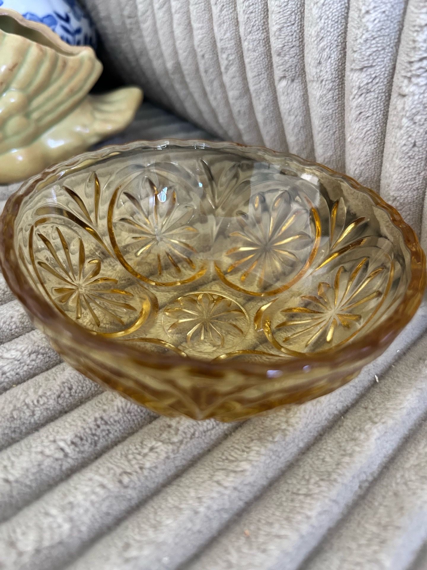 Vintage Anchor Hocking Amber Medallion Bowl | Star Cameo Pattern | 4.5”