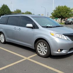 2013 Toyota Sienna