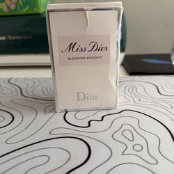 Ms Dior Perfume