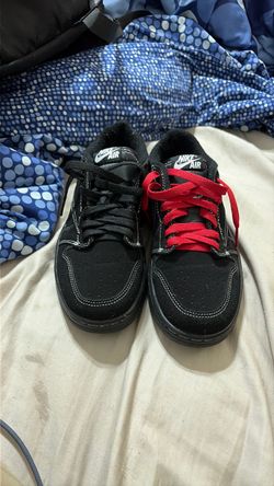 Travis Scott phantoms size 8
