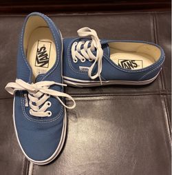 WOMENS VANS 6.5 - NAVY BLUE