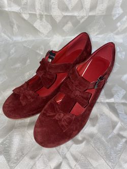 Women’s Shoes 