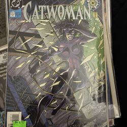 CATWOMAN COMIC BOOK LOT