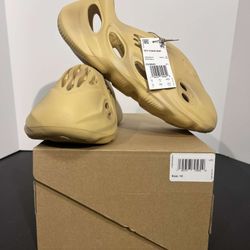 Adidas Yeezy Foam Rnr Desert Sand