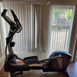 NordicTrack SE7i Space Saver Elliptical