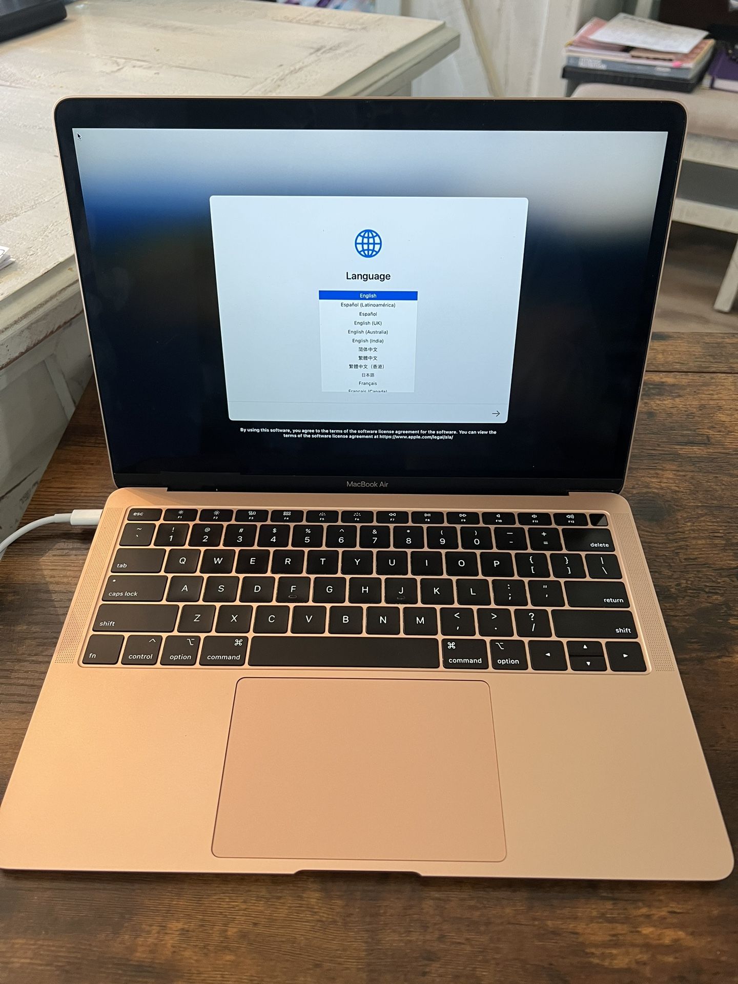 Apple MacBook Air (13 Inch/ 8GB) 2018 Rose Good