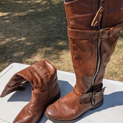 Woman's Boots