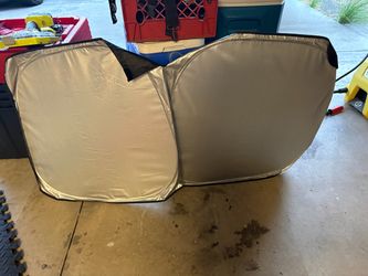 2 Car sunshades