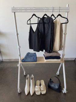 Versatile Rolling Stand: TV Mount, STUDIO CLEAR OUT PICK UP BY 1030 PM