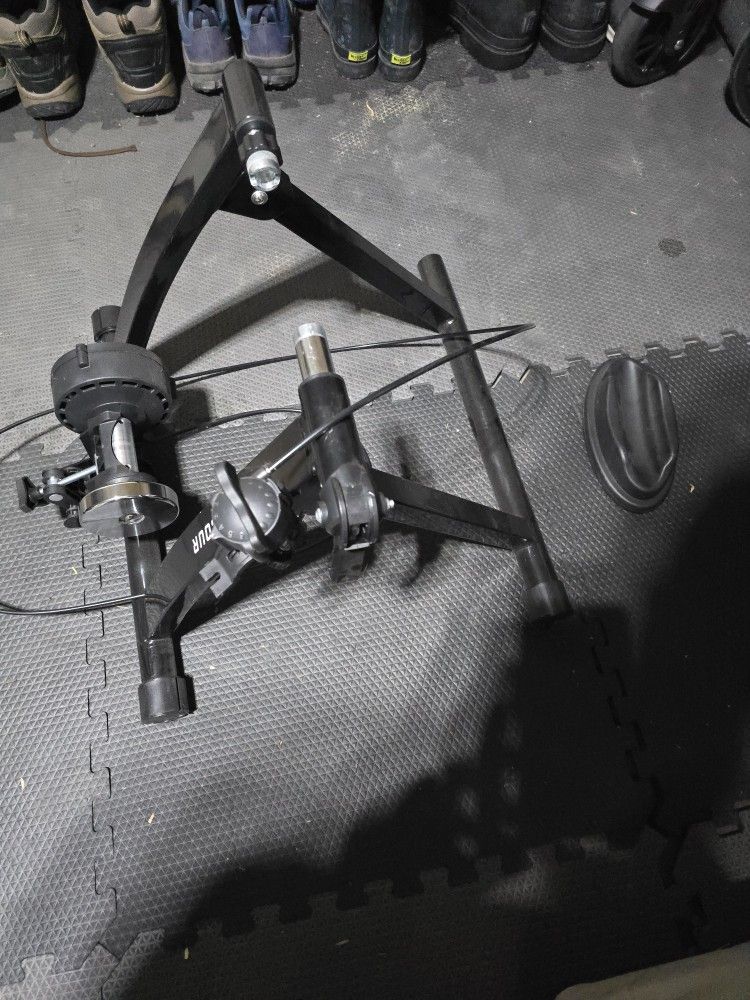 Alpcour Bike Trainer