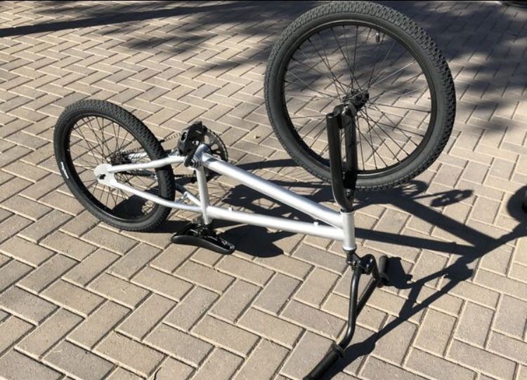 20” BMX BIKE