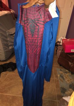 Child’s spider man costume