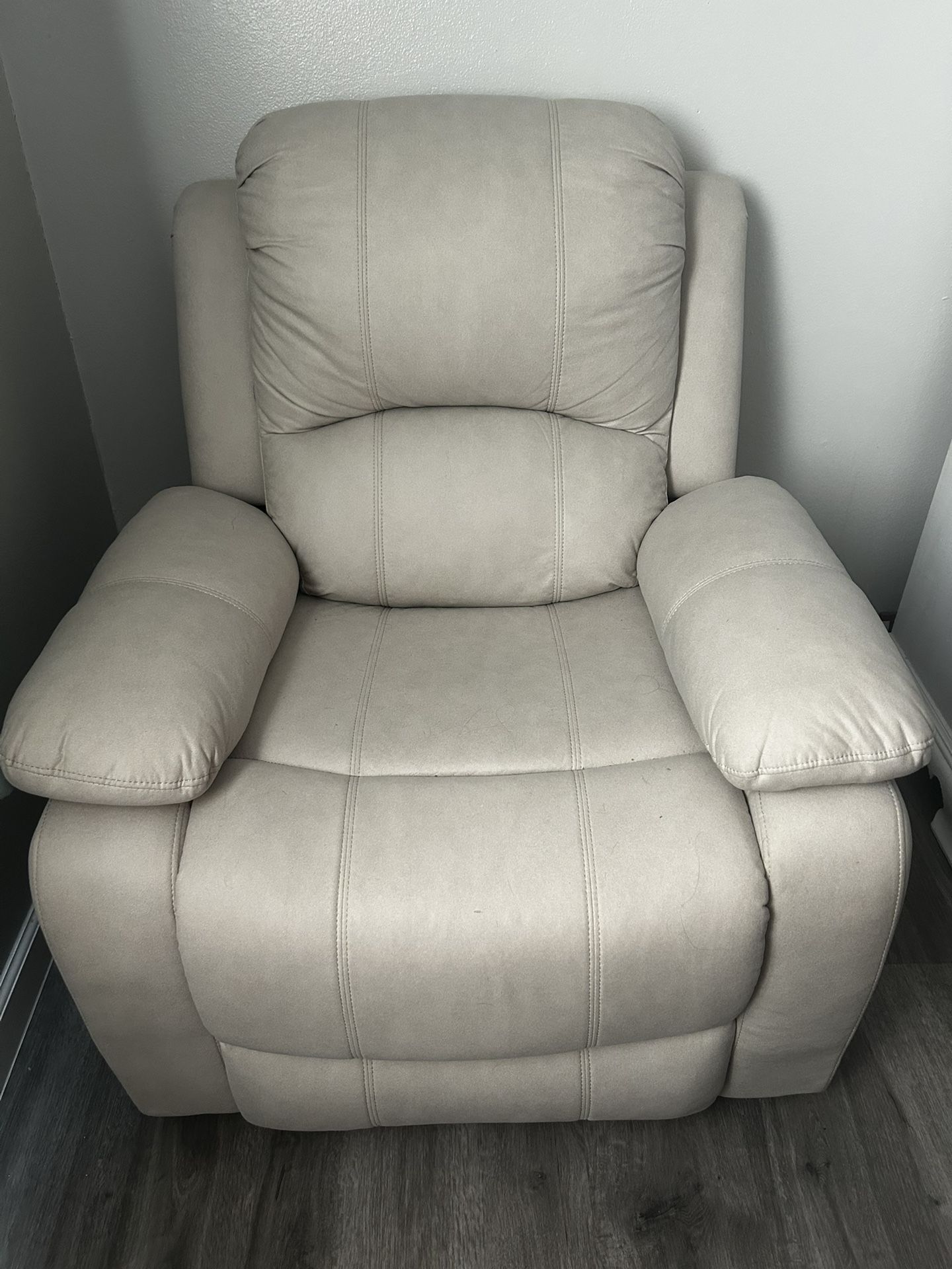 Recliner Chair