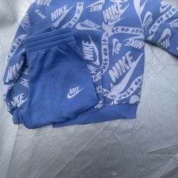 Nike Sweater Set