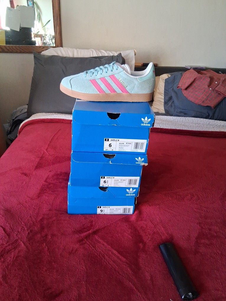 Women's Adidas Gazelle  "Seflaq" Sizes 6W, 6.5W & 9.5W Brand New 