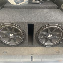 Kicker Comp 12s And 800.1 Amplifier Installed 