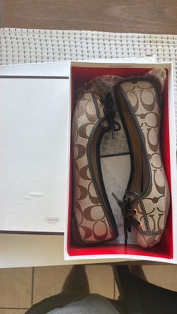 Coach flats