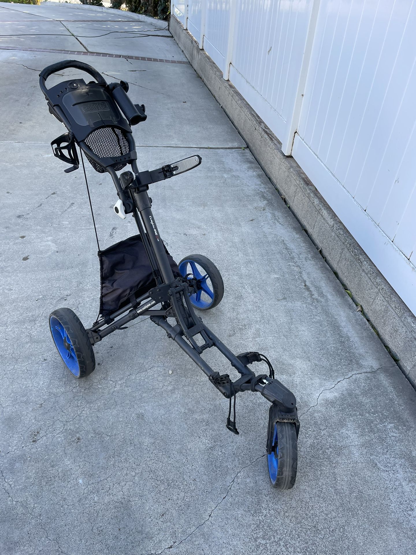 CaddyTek 3-wheel Golf Cart with Swivel Front Wheel