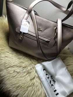 Super cute Coach handbag (tote)
