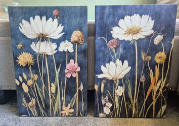 New In Box Gorgeous Flower Painted On Canvas- Set Of 2