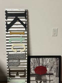 Kitchen sign and wall art