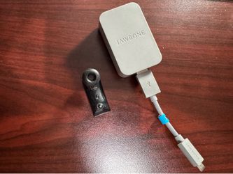 Jawbone ICON Bluetooth headset w/Jawbone SPA-K901 AC adapter