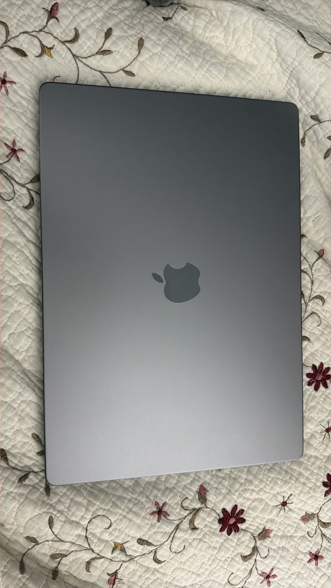 16in Mac Book Pro. 2021. Like New. 