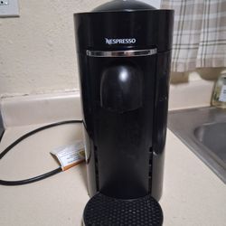 Nespresso VertuoPlus  Delux 