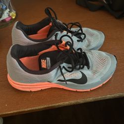 Running Shoe