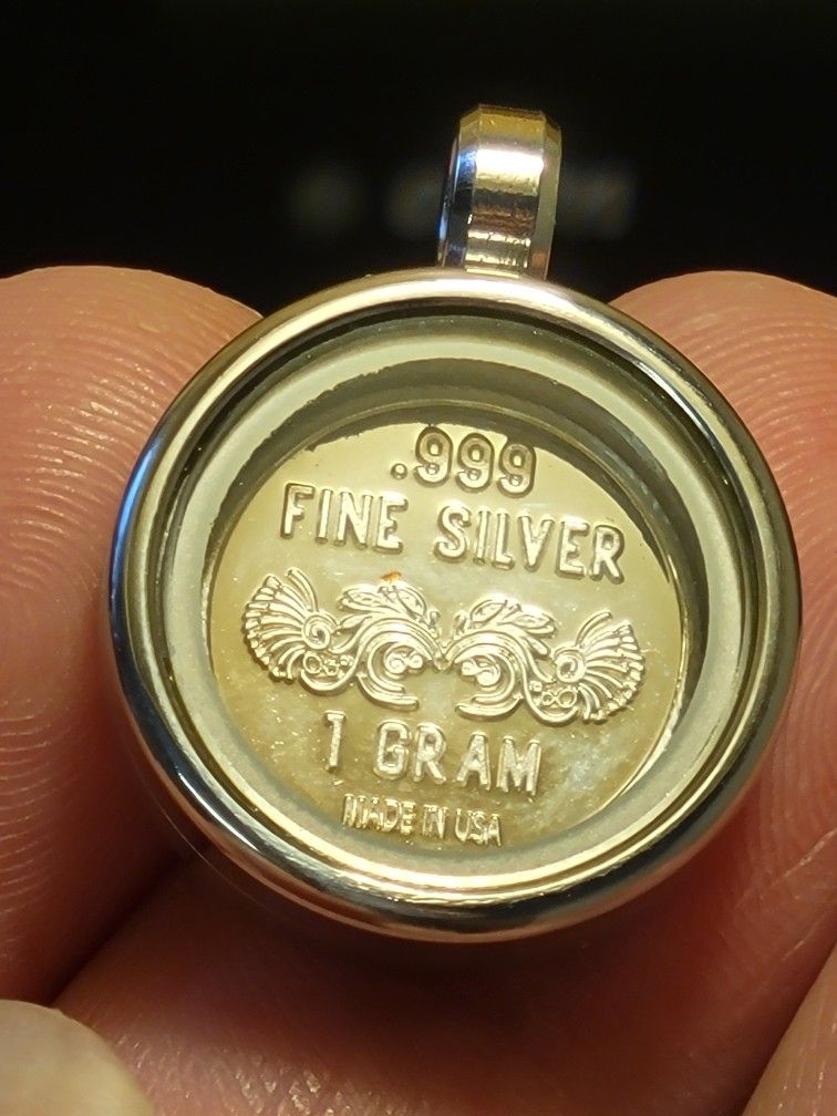 .999 Fine Silver Pendant - USA - NEW