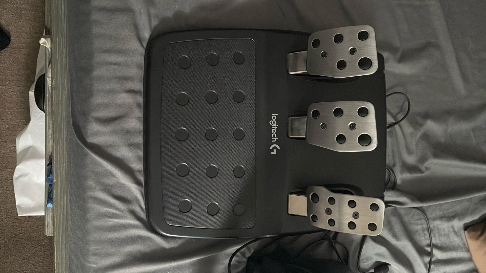 Logitech Steering Wheel And Peddles 